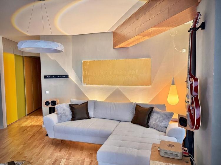 Apartament cu 3 camere semidecomandat, mobilat în Zorilor