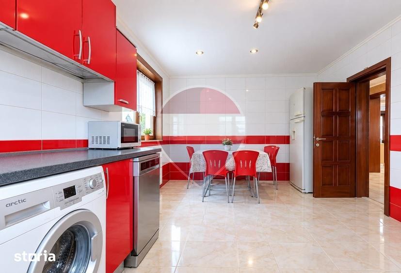 Casă cu 5 camere cu Teren 502 Mp în Șerbănești