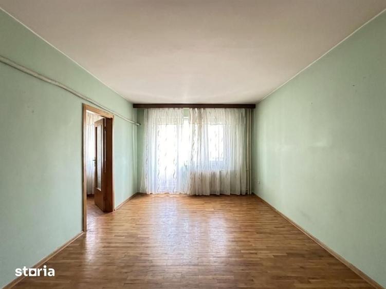 Apartament cu 3 camere în Tineretului