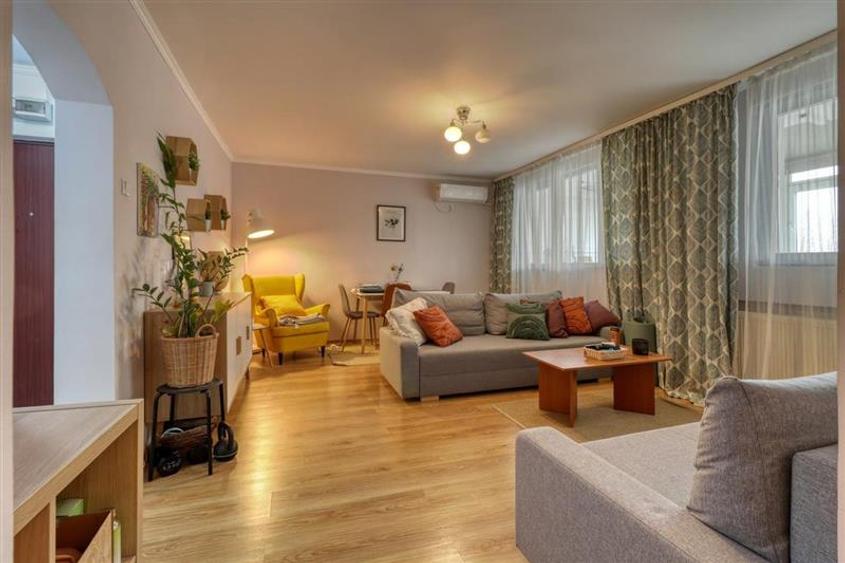 AP.2 CAMERE RENOVAT MOBILAT UTILAT SECTOR 1 CALEA DOROBANTI - 2