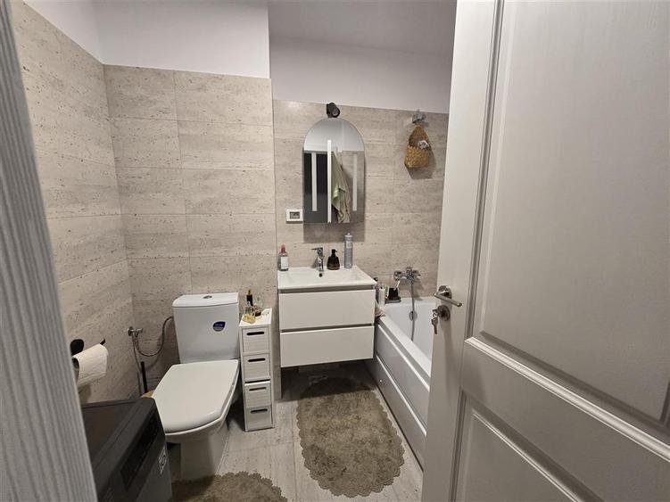 Apartament cu 3 camere, Bloc Nou, Etaj Intermediar, zona Universitatii, 3c-4379 - 13