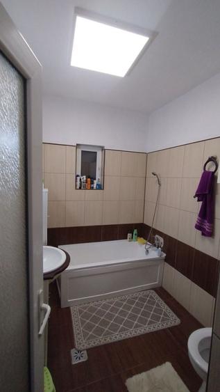 Casă Valu lui Traian - 12