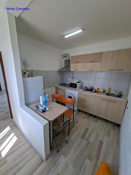 Ap 2 cam. Crangasi Regie la 370 euro - 3