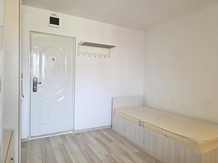 Garsonieră semidecomandată, mobilată în Ozana
