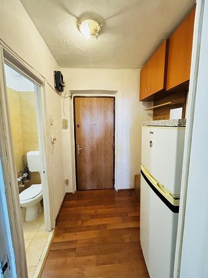 Titan, 1 Decembrie 1918, apropiere metrou, Supeco - 1