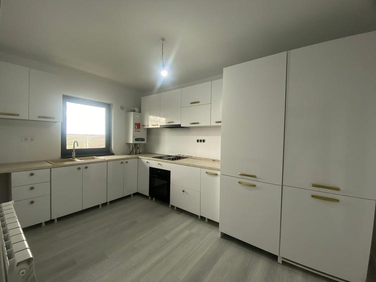 Apartament 2 camere, 65mp, prima închiriere, loc de parcare, curte comună - 2
