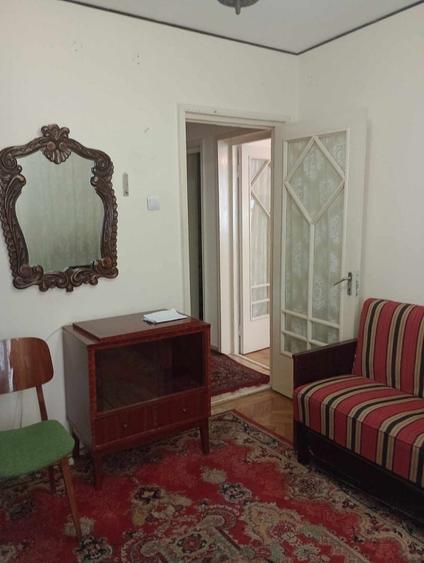 Apartament 2 camere Scoala 7 - 1