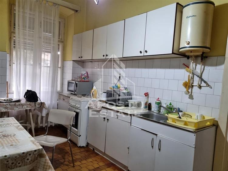 Apartament cu 4 camere Ultraentral - 2