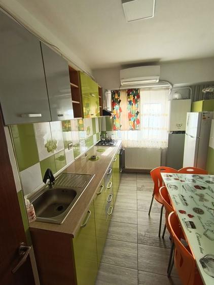 Apartment de inchiriat - 4