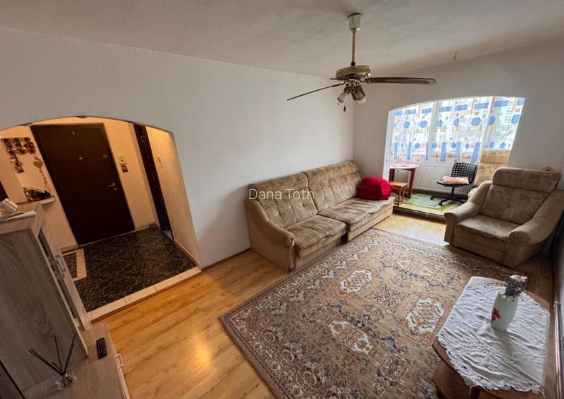 Propietar - Apartament 4 camere - Str. Carpatilor langa Panini