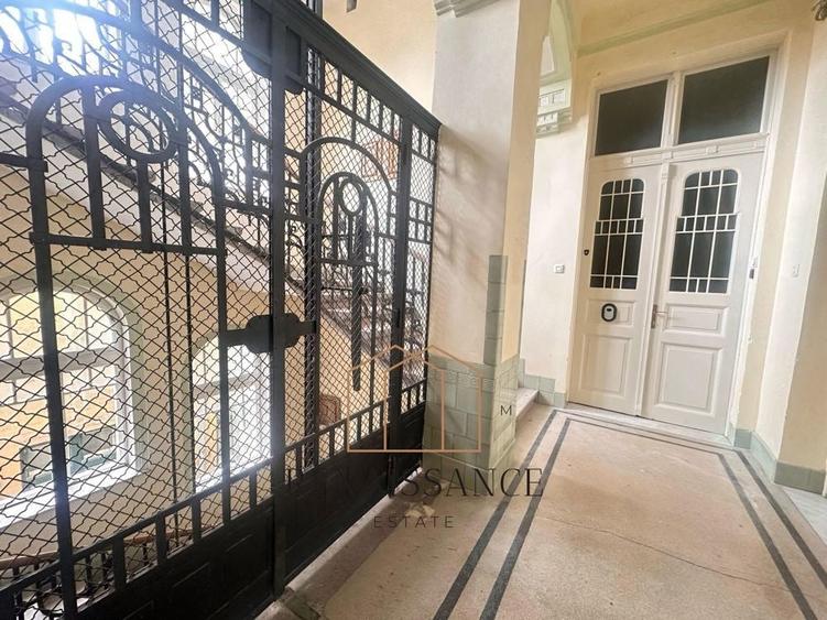 Piata Unirii 6 Camere | 400mp Etaj 3 | Palatul Bruck - renovat - 2