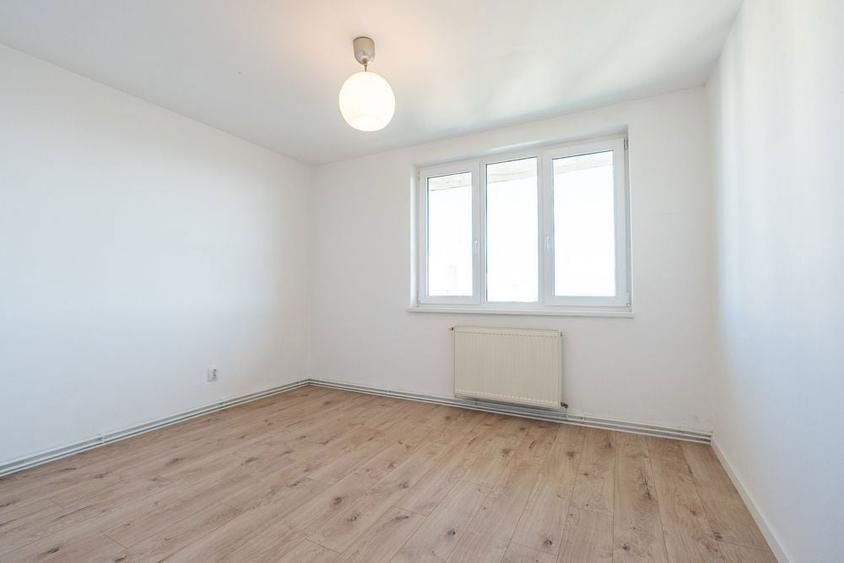 Inchiriez apartamanet cu doua camere - 4