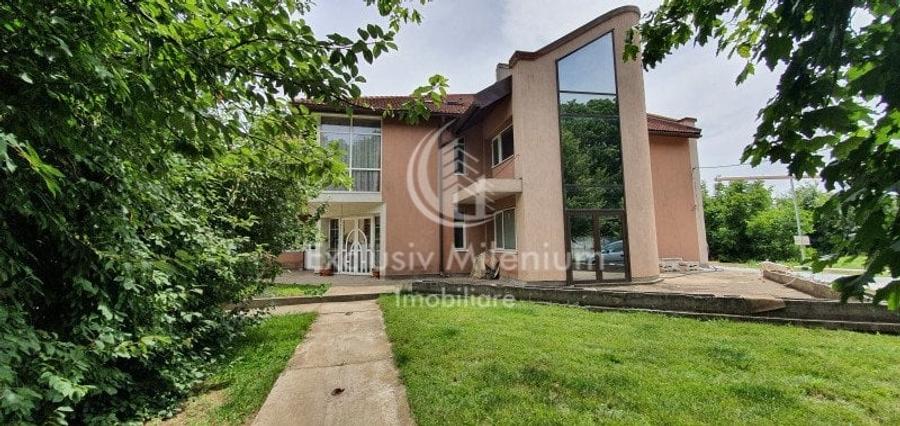 Casa la Padurea Rosu 650 Mp + Teren ideal Activitati Comerciale/Birouri - 1
