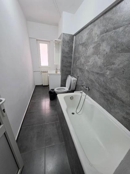 B-ul Unirii, rond Alba Iulia, pe Decebal, 15 minute metrou Piata Muncii - 7