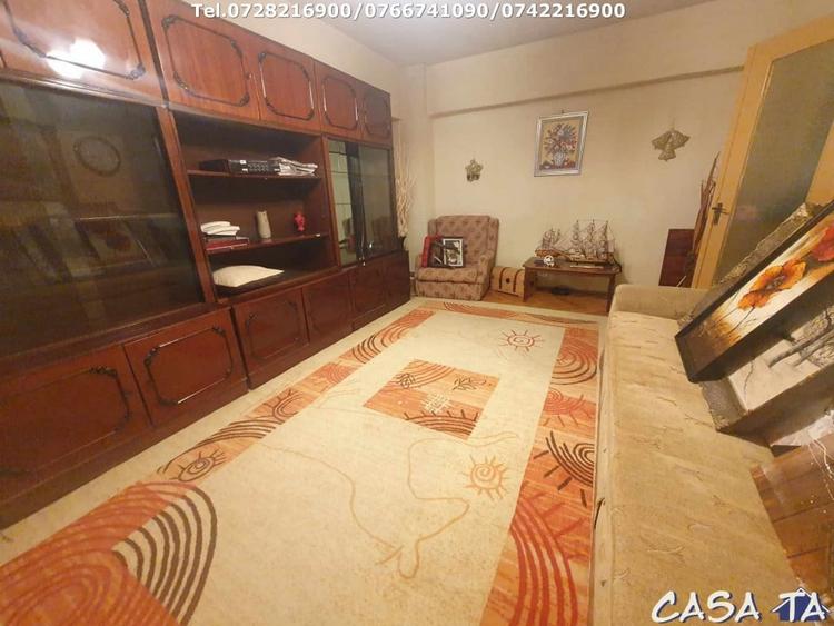 Apartament cu 3 camere decomandat în Ultracentral