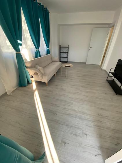 DE INCHIRIAT! Apartament 2 camere decomandat 60 mp , Sector 4 - 6