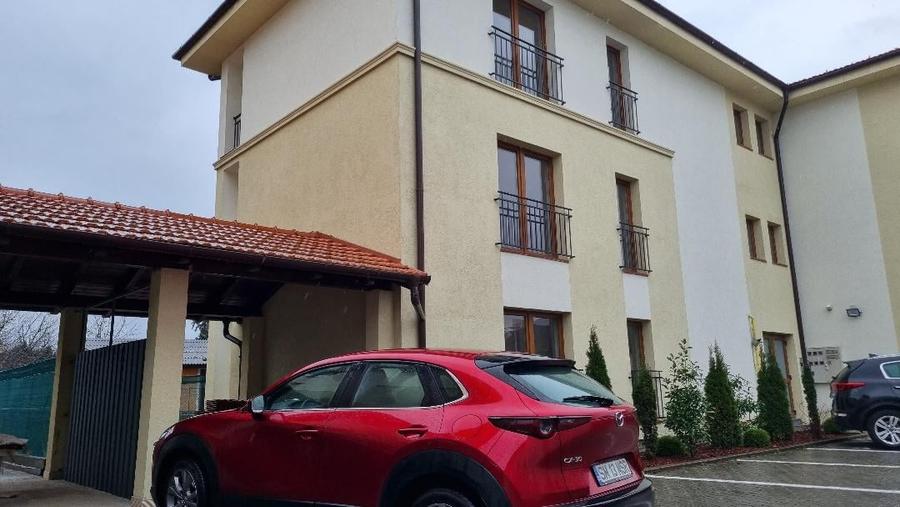 Apartament 2 camere nou finisat cu parcare privata - 1