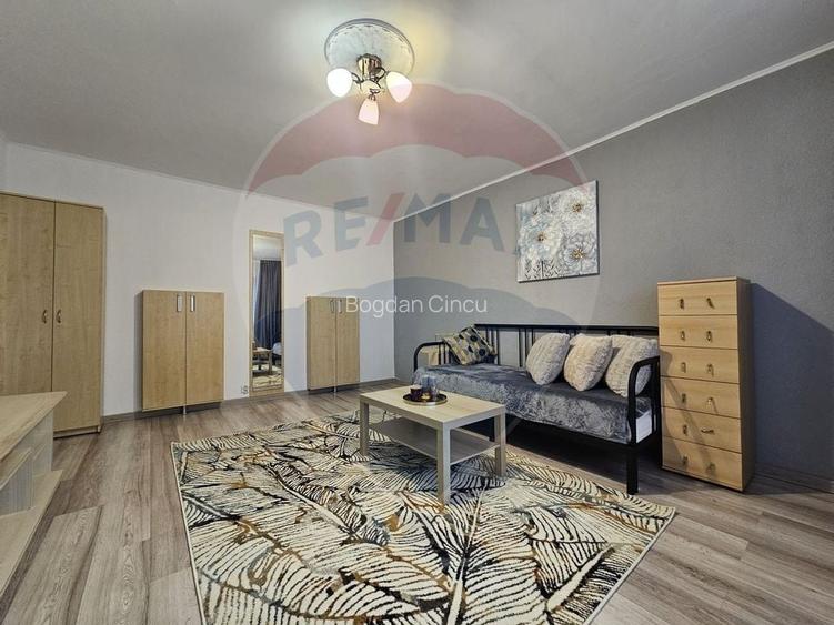 Apartament de inchiriat, 2 camere, 2 bai, zona 13 Septembrie Apartament de inchiriat, 2 camere, 2 bai, zona 13 Septembrie
