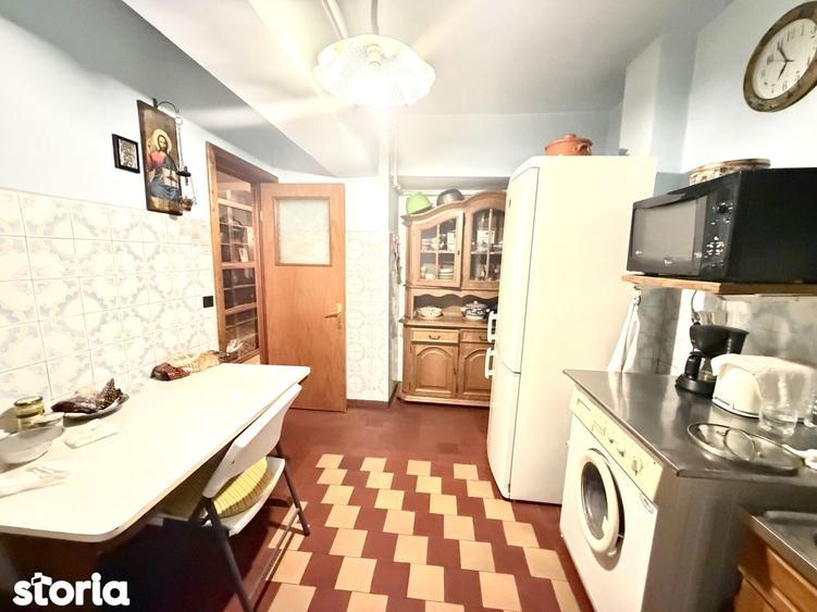 4 camere, et 3, bloc 1981, 101 mp - Cascada, str 9 Mai - 4