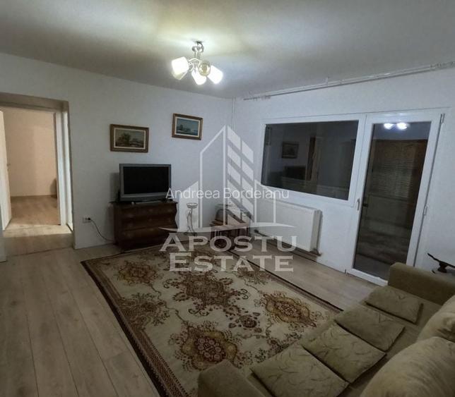 Apartament 2 camere, centrala proprie, zona Girocului