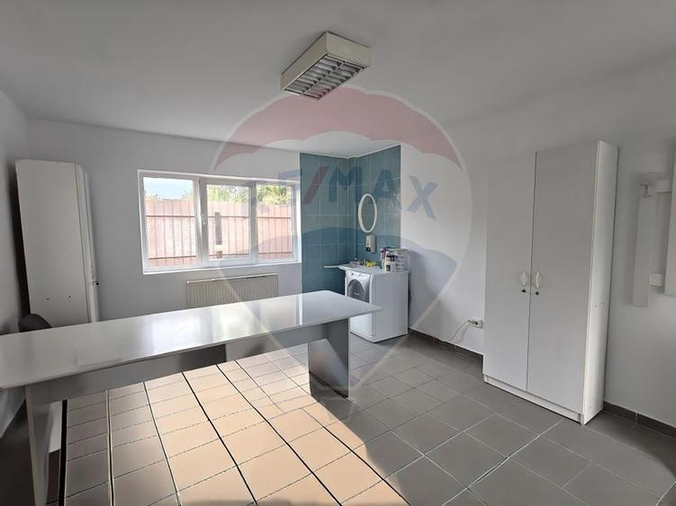 Spatiu industrial 160mp, curte 1400mp, birouri 105mp, de inchiriat - 9