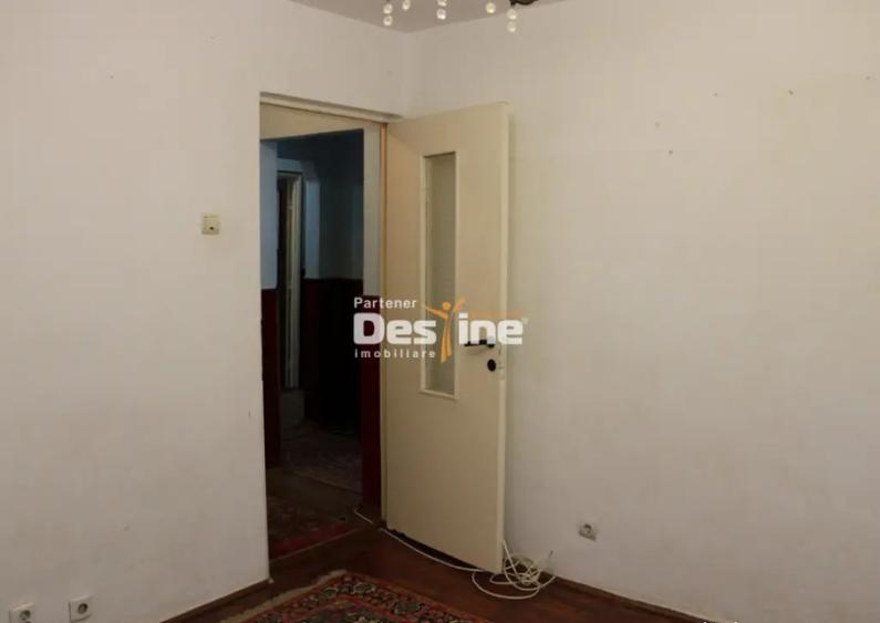 Apartament 3 camere decomandat de 61 mp 2 bai la parter car - 7