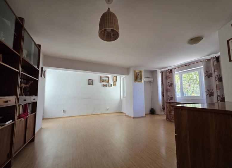 Apartament 2 camere, ultracentral, parter – confort și accesibilitate - 2