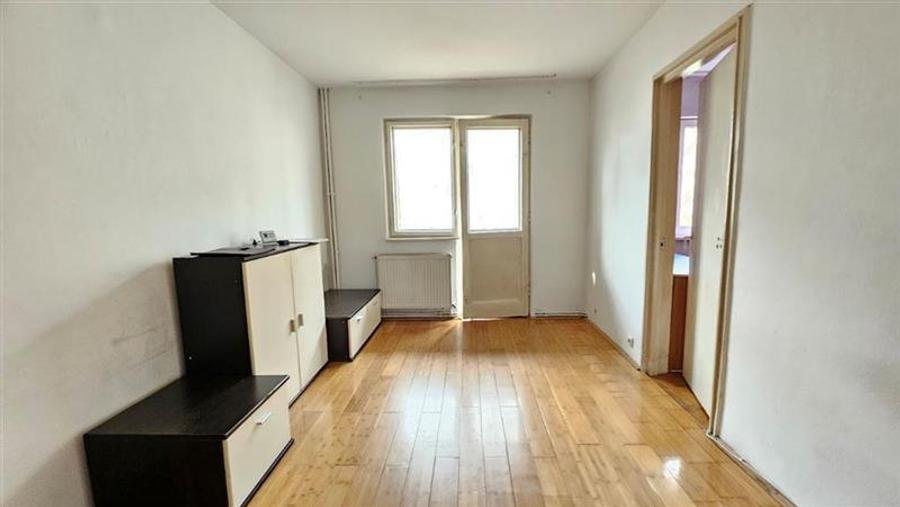 Dambu Pietros etaj 2 apartament 2 camere - 1