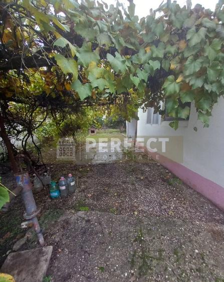 Casa cu teren in Barcanesti,la 5 km Ploiesti,Pret 61000 EUR - 12