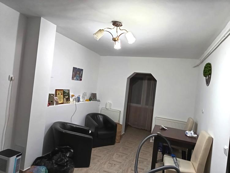 Apartament cu 3 camere decomandat în Nord