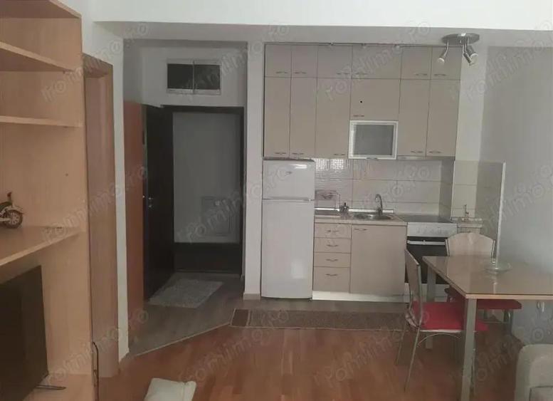 Garsoniera zona Victoriei - 2