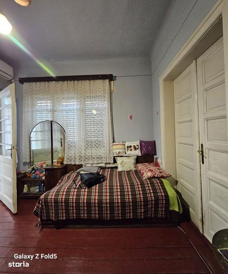 Casa de vanzare | Ideala pentru locuin?a, clinica zona Ec. Teodoroiu - 2