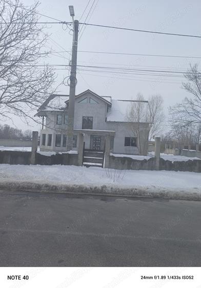 casa de vanzare la Titu - 4