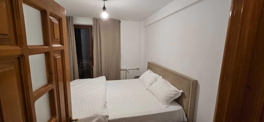 Apartament cu 3 camere decomandat în Ultracentral