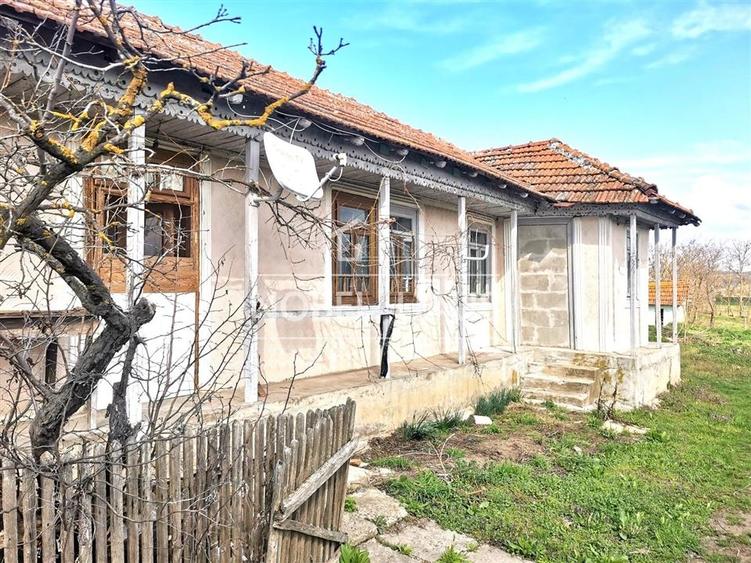 Casa batraneasca si teren intravilan, in sat Sarbi, comuna Banca, jud Vaslui - 6