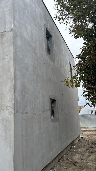 Casa de vanzare in zona Port - 1