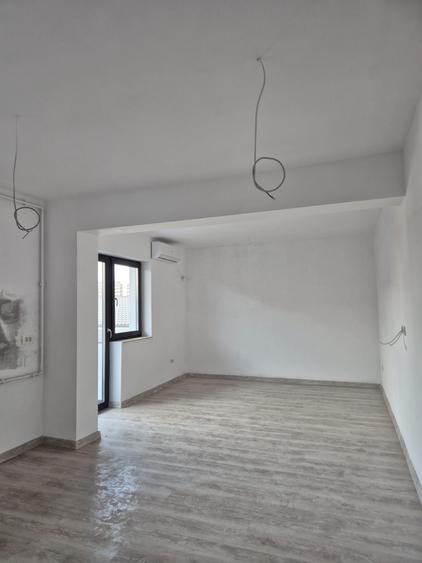 Apartament 2 cam zona Veterani nemobilat - 1