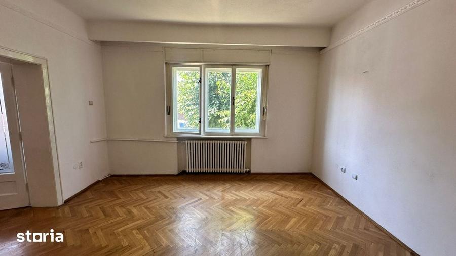 Casă cu 1 camere cu Teren 250 Mp în Valea Aurie