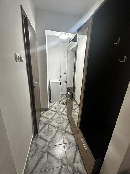 Apartament cu 2 camere semidecomandat în Micro 1