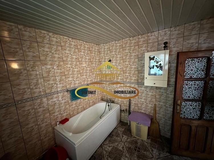 Casă individuală P+M în cartierul CFR Bacău 500 mp teren - 15