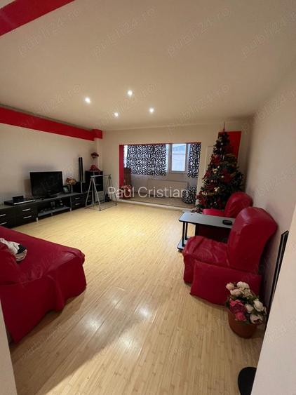 Vand apartament 3 camere central