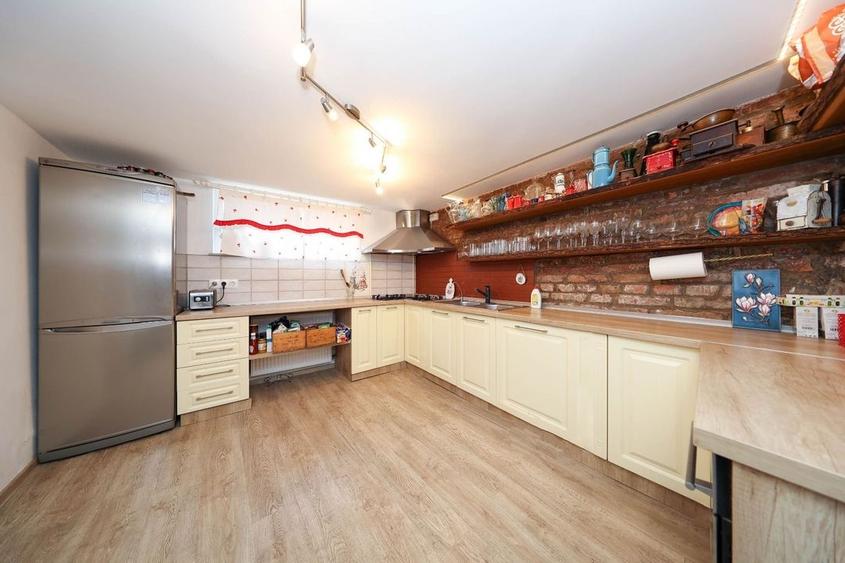 Casă deosebită de v&acirc;nzare &icirc;n centrul Brașovului - 27