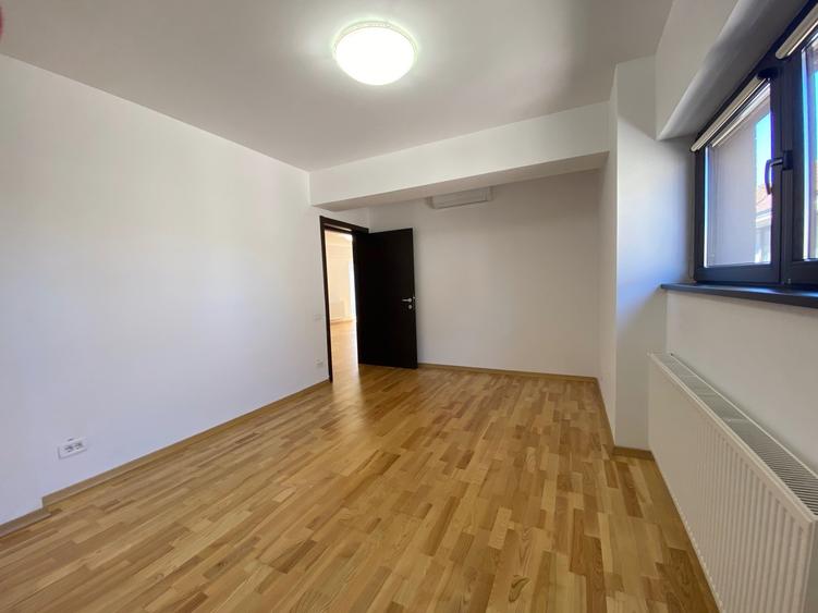 Apartament 3 camere Aviatorilor// loc de parcare in garaj - 12