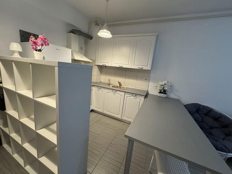 Spre inchiriere Apartament 2 camere Militari - 2