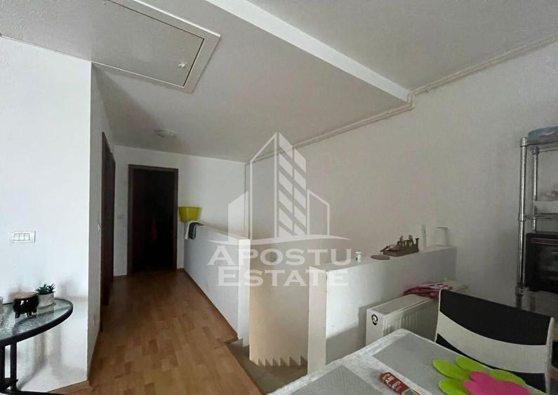 Apartament cu 3 camere, semidecomandat, bloc nou, etajul 1 - 1