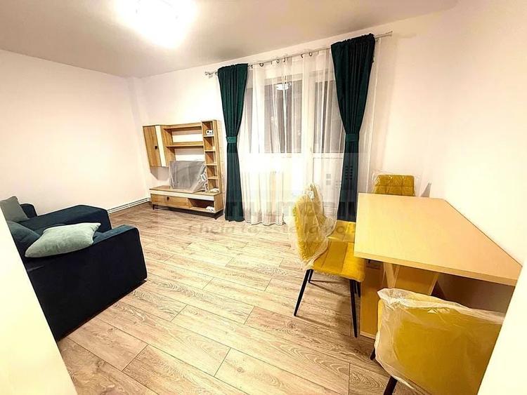 3 cam decomandat, Păcurari ,bulevard, etaj 2, 53 mp, renovat, 121.900€ - 1
