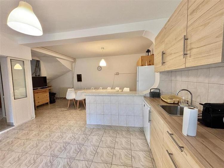 Oportunitate Duplex 7 Camere Central Predeal - 17