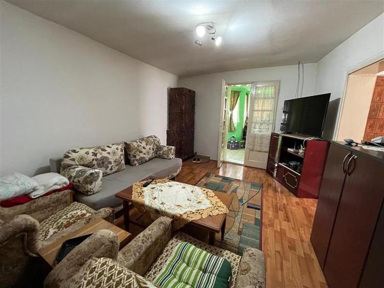 Belint, Casa, 4 Cam., 2.935 Mp. Teren - 2