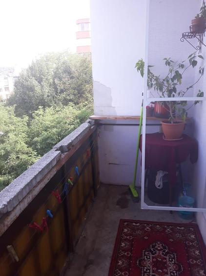 Vand apartament cu 2 camere cf. 1, decomandat, etaj 4/4, zoan Bld.  Panduurilor - 6
