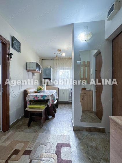 Garsoniera in Deva, zona Dorobanti, 28 mp, decomandata, etaj 3. - 4